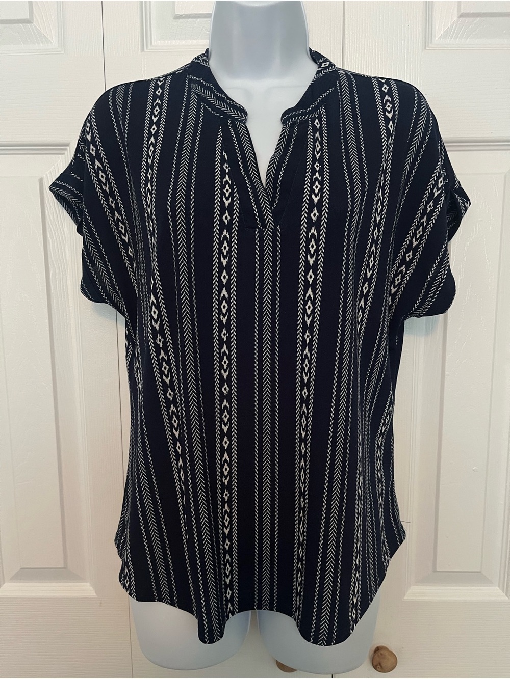 Women’s Navy & Cream Vertical-Stripe Split-Neck Blouse
